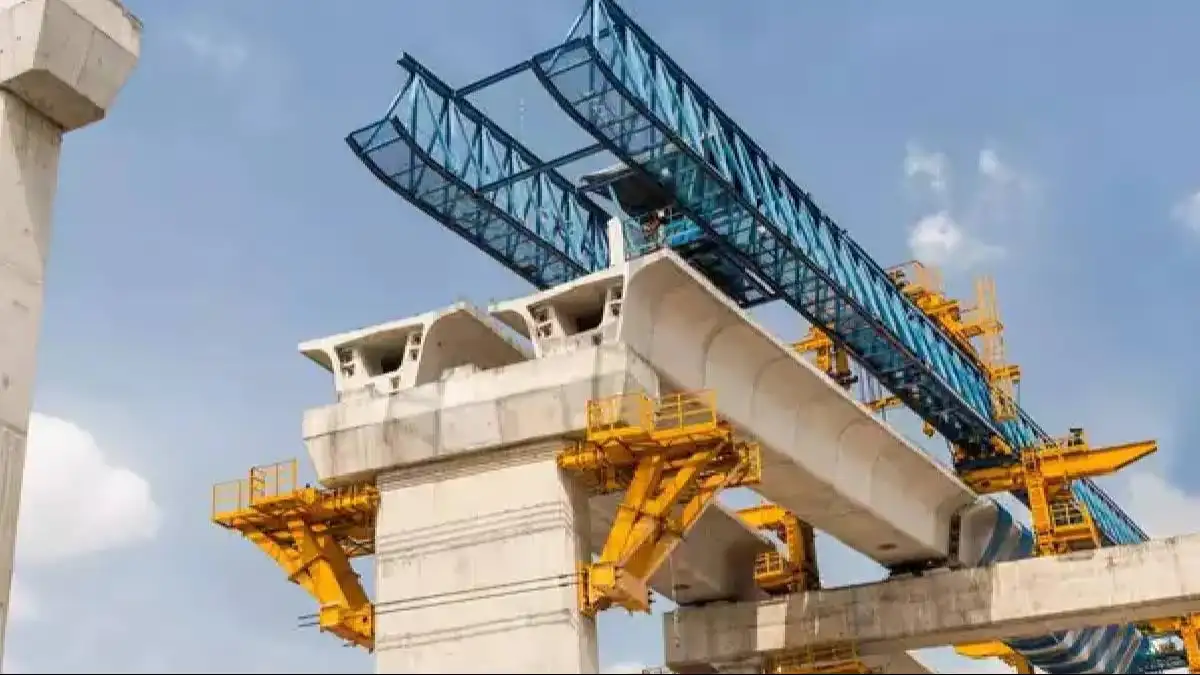 Between Dust and Deadlines: Ambari’s Endless Construction Woes Choke Guwahati’s Daily Commute