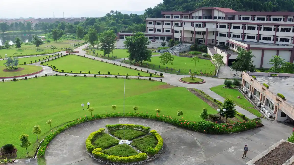 IIT Guwahati Invites Applications for 17 Junior Assistant Posts