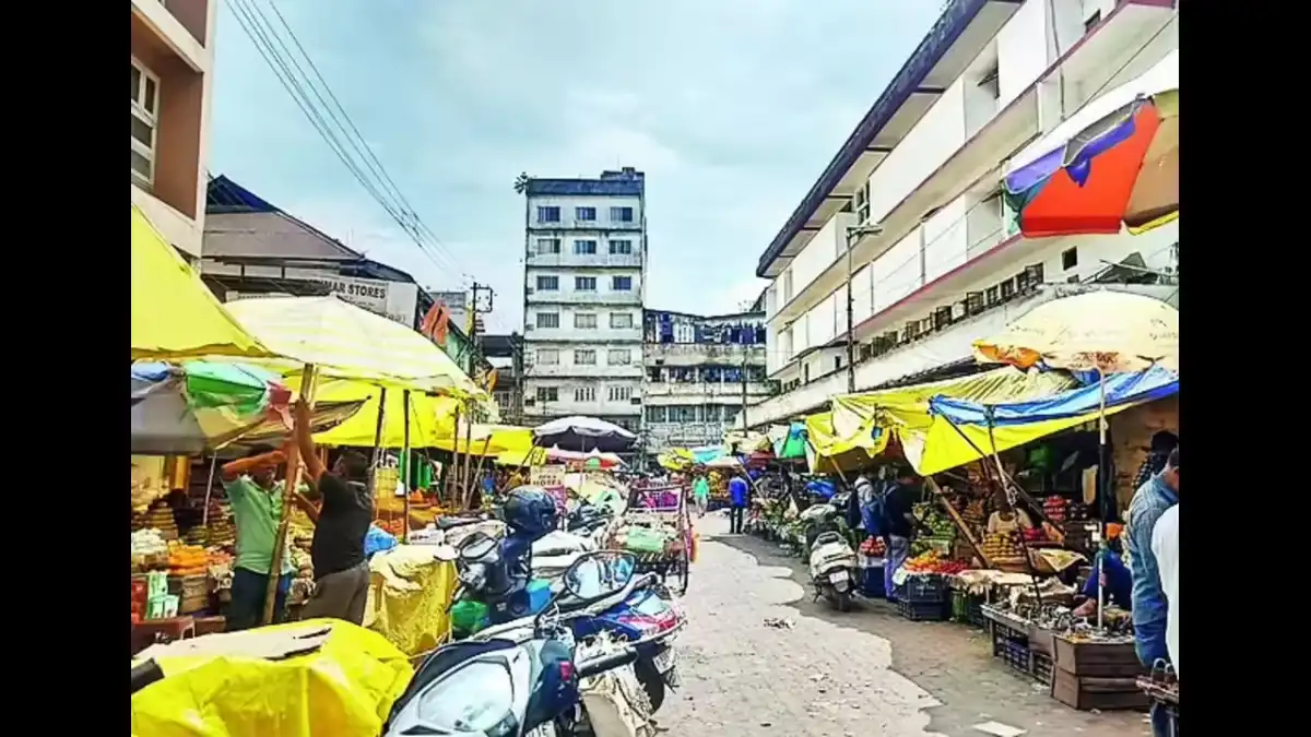 Fancy Bazar Faces Parking Crunch After Jail Road Closure