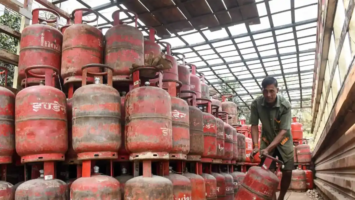 IOCL Says Guwahati Has 11–13 Days of LPG Stock