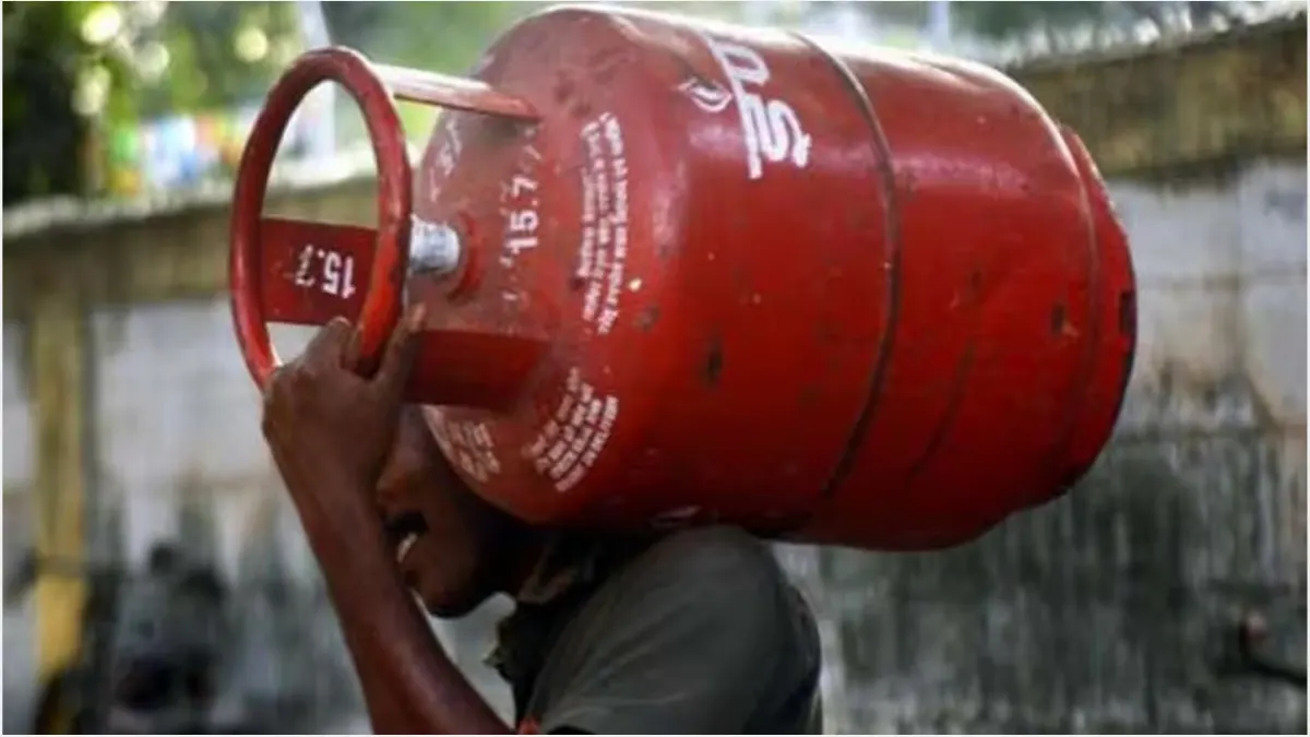 LPG Cylinder Price Hiked in Guwahati; Domestic Cylinder Up by ₹60