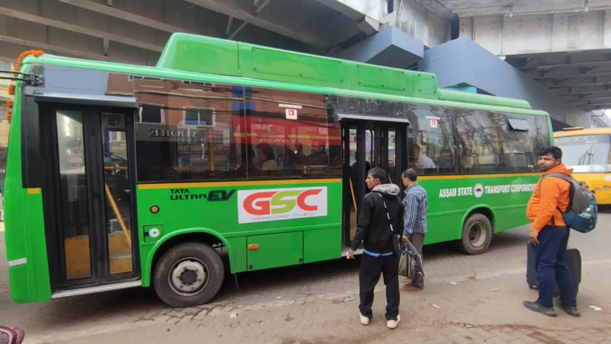 Viral Video Shows Green Bus Driving on Wrong Lane Near Kamakhya