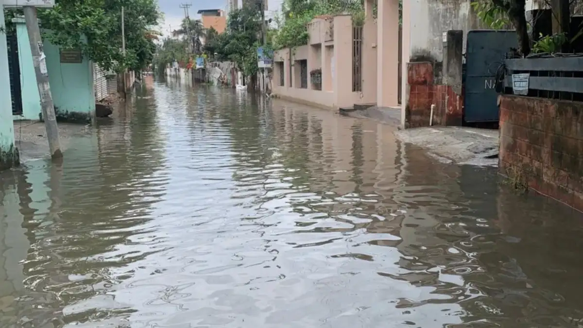 Waterlogged Morning in Basisthapur Reflects Ongoing Urban Struggles